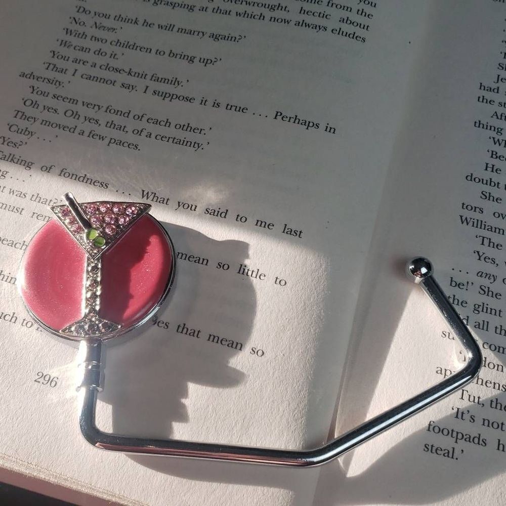 Martini Hand Bag Holder